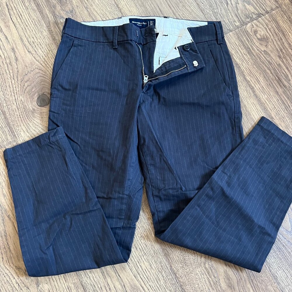 Men's Abercrombie Stretch Pants 31 x 32 New With Tags Black with pin stripe